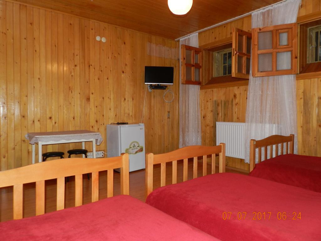 Room 404 Guest House Тбилиси Экстерьер фото