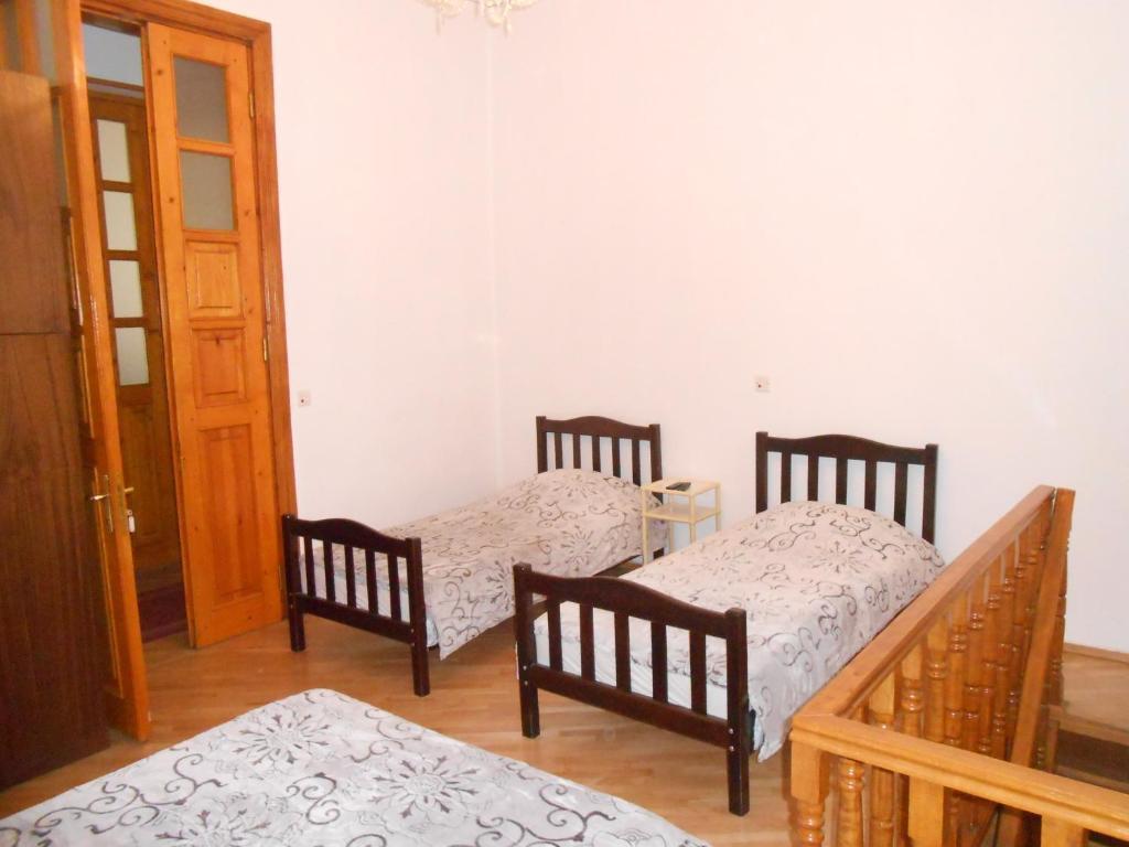 Room 404 Guest House Тбилиси Номер фото