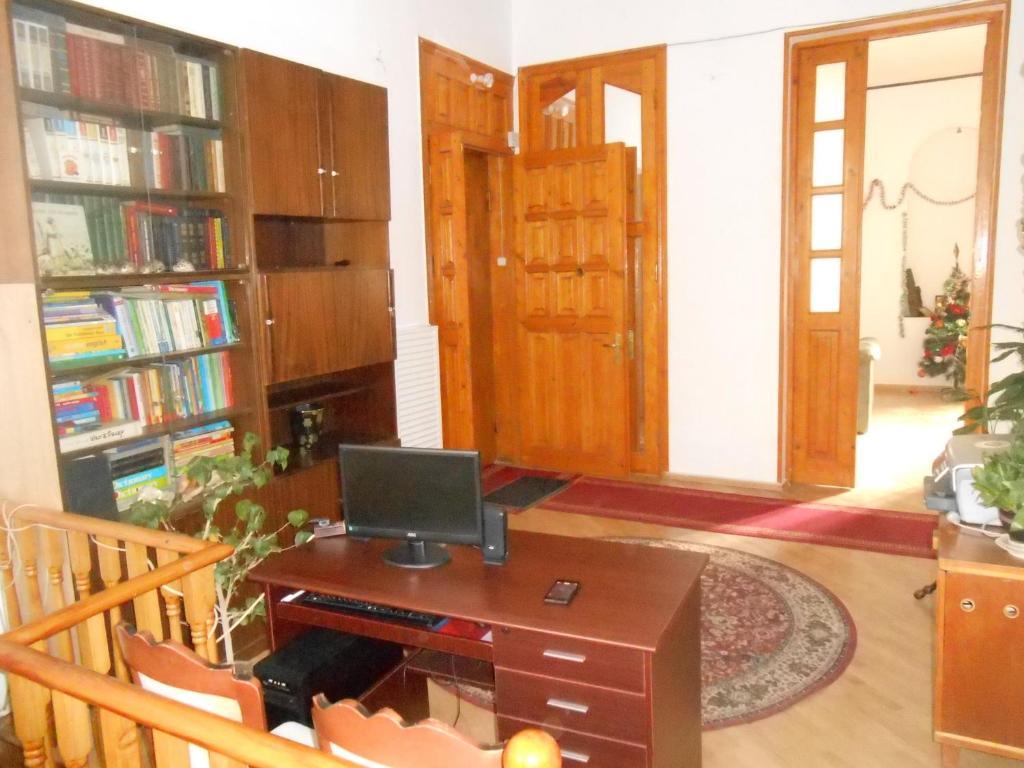 Room 404 Guest House Тбилиси Номер фото